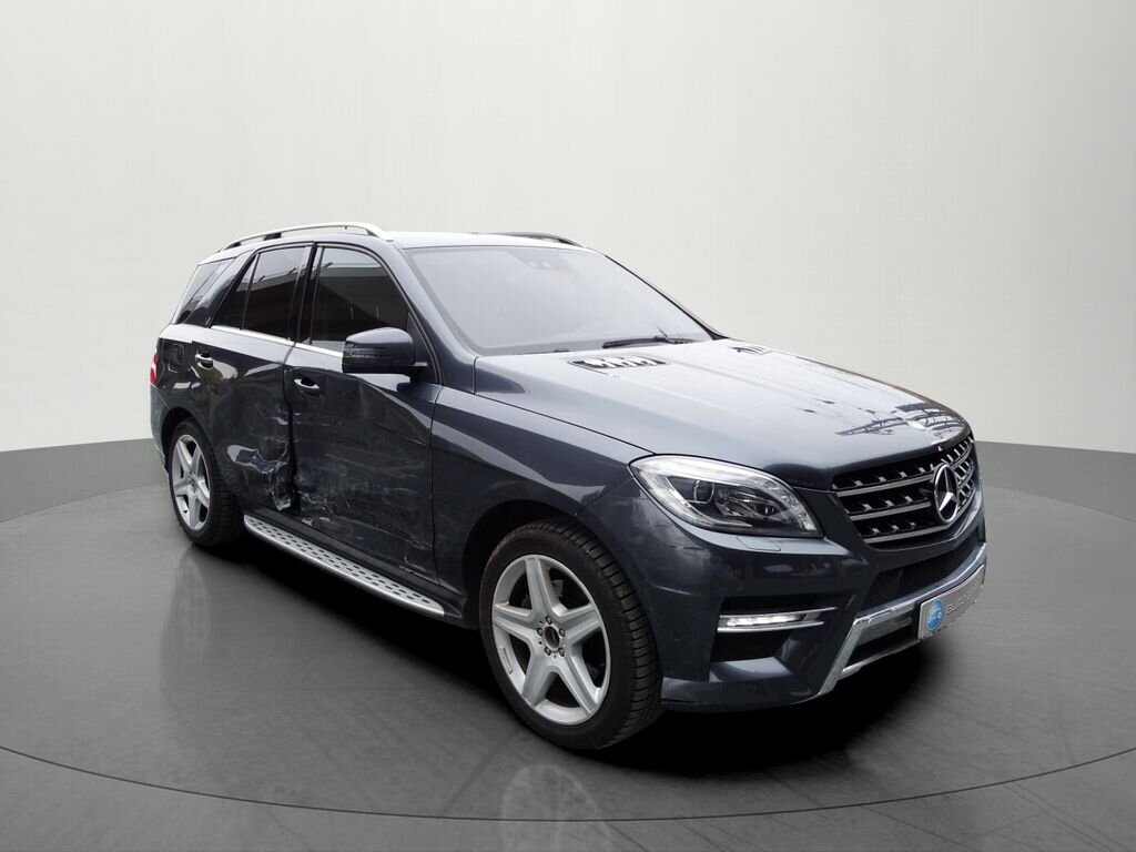 Mercedes-Benz Třídy M SUV / Terénní 3,0 l 190 kw