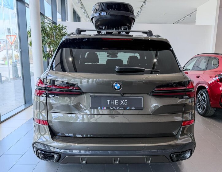 BMW X5 SUV / Terénní 3,0 l 259 kw