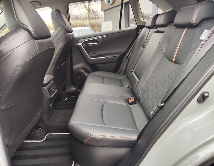 Toyota RAV4 Kombi 2,5 l 131 kw