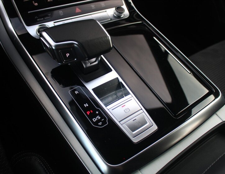 Audi Q7 SUV / Terénní 3,0 l 170 kw