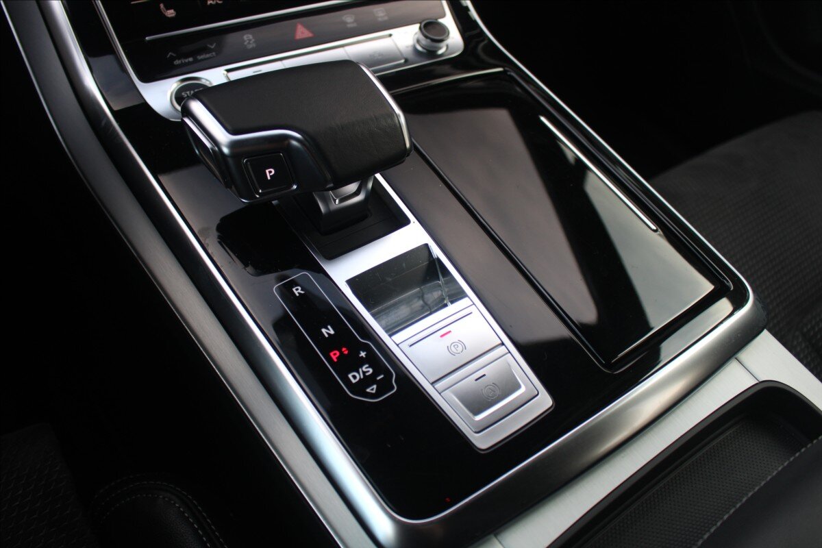 Audi Q7 SUV / Terénní 3,0 l 170 kw