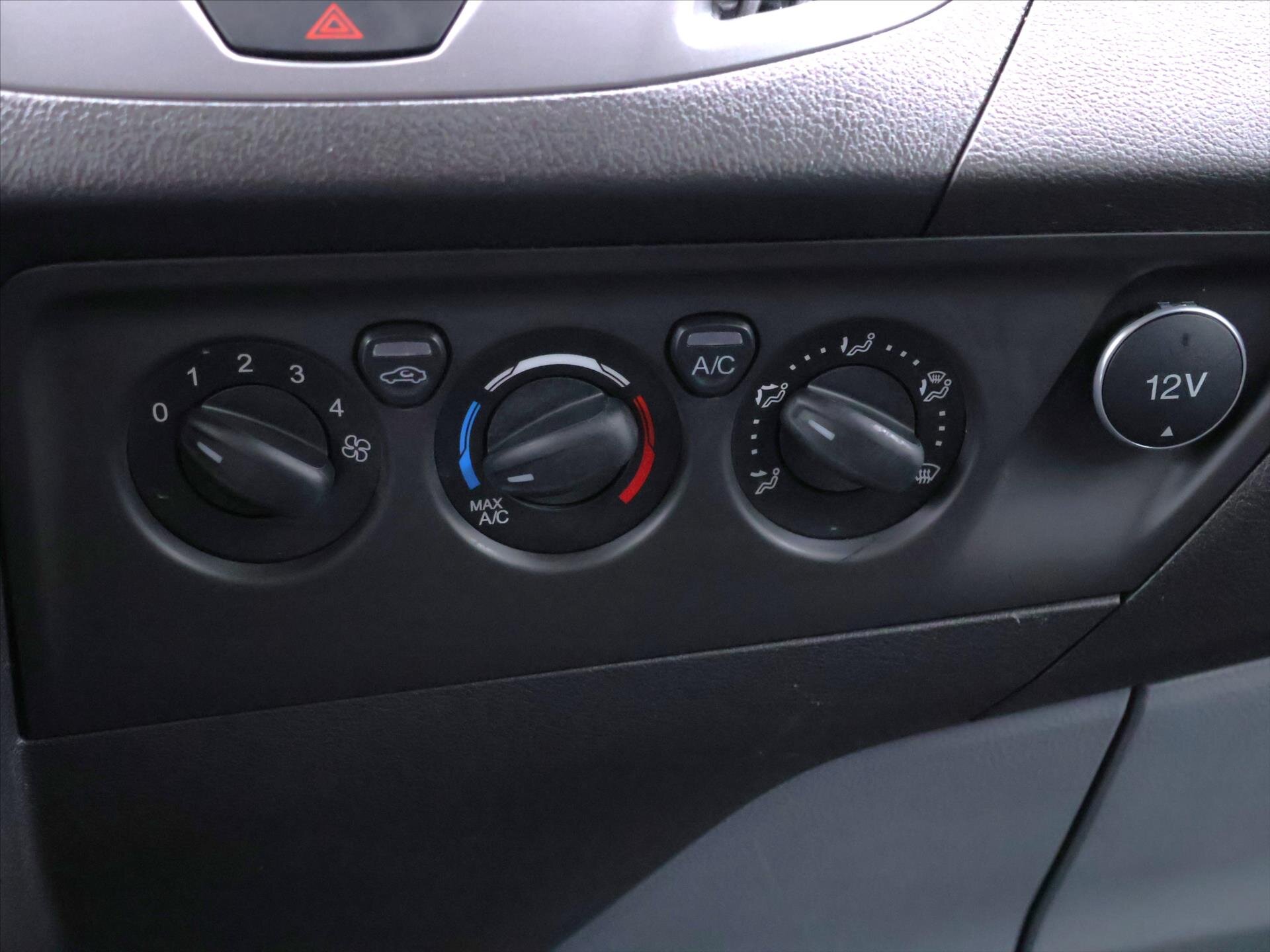 Ford Transit Custom Kombi 2,0 l 96 kw