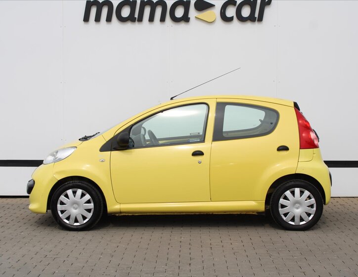 Peugeot 107 Hatchback 998,0 50 kw