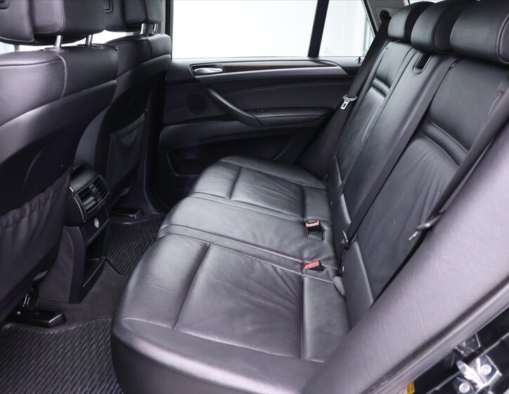 BMW X5 SUV 3,0 l 173 kw