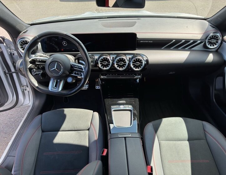 Mercedes-Benz CLA Kombi 2,0 l 225 kw