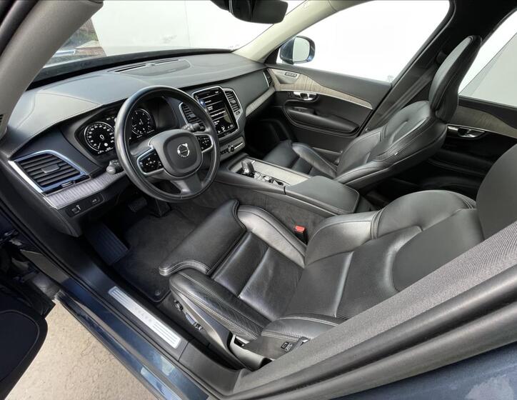 Volvo XC90 5