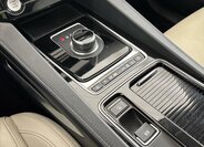 Jaguar F-Pace SUV / Terénní 2,0 l 132 kw