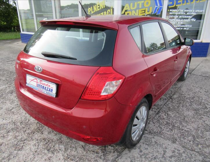 KIA Ceed 5