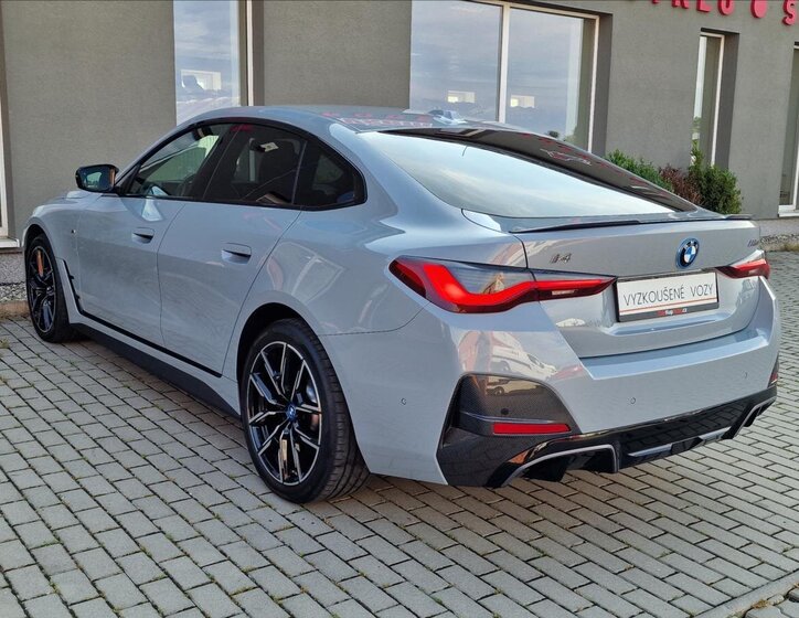BMW i4 Sedan / Limuzína 0,0 400 kw