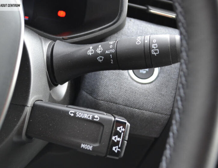 Renault Clio Hatchback 999,0 67 kw