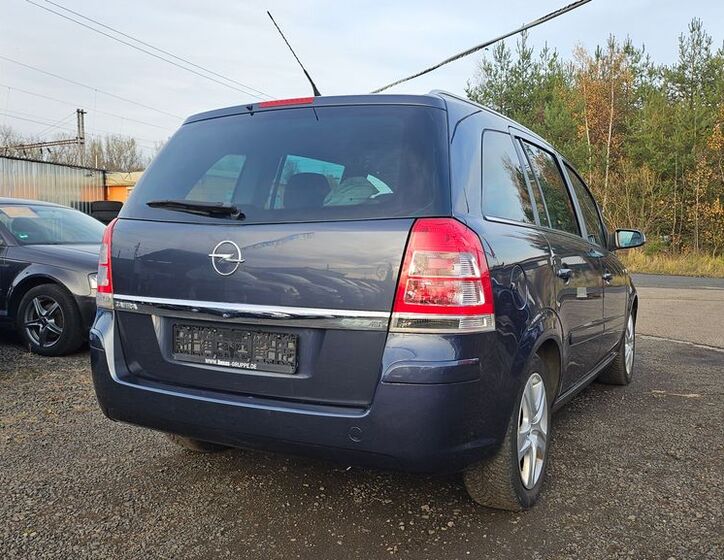 Opel Zafira 6