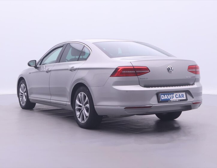 Volkswagen Passat 5