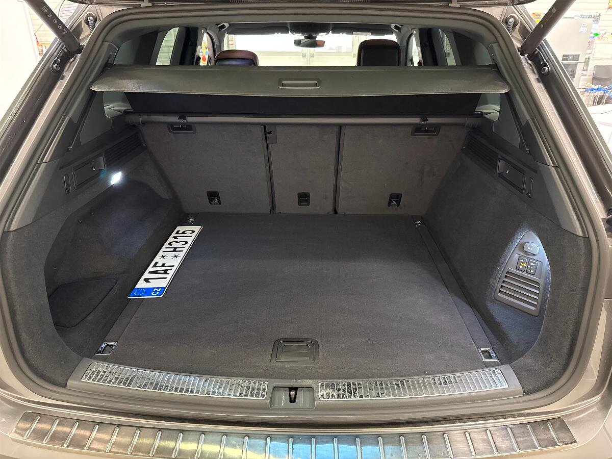 Volkswagen Touareg SUV 3,0 l 210 kw