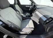 Volvo XC40 SUV / Terénní 2,0 l 145 kw