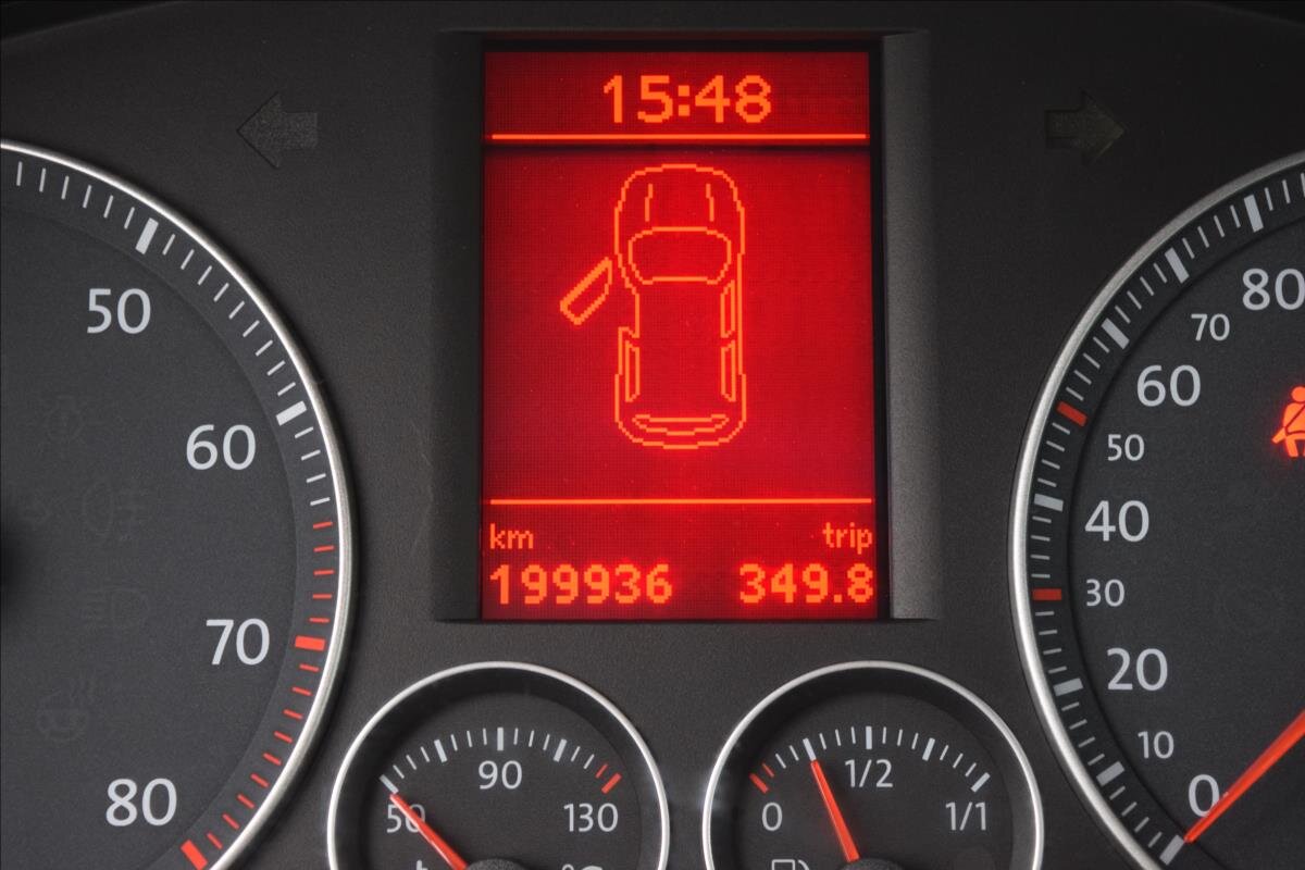 Volkswagen Touran Kombi 1,4 l 103 kw