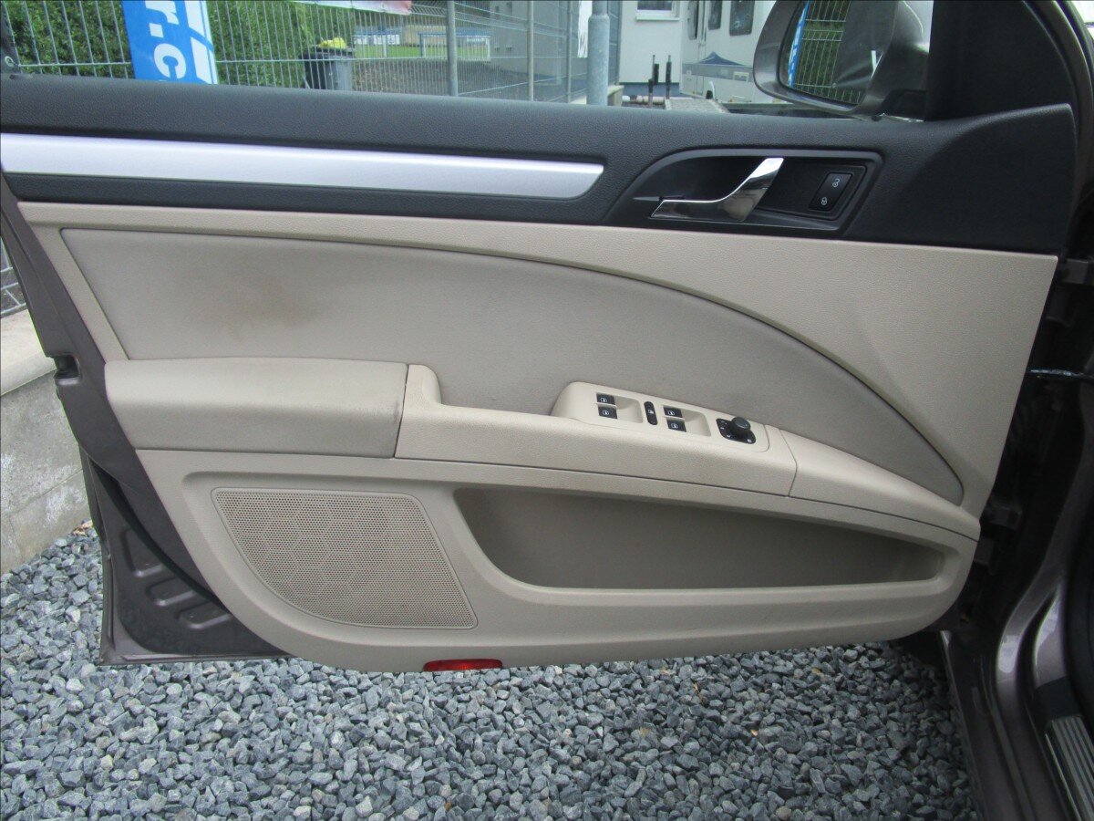 Škoda Superb Kombi 2,0 l 125 kw