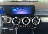 Mercedes-Benz EQB SUV / Terénní 0,0 215 kw