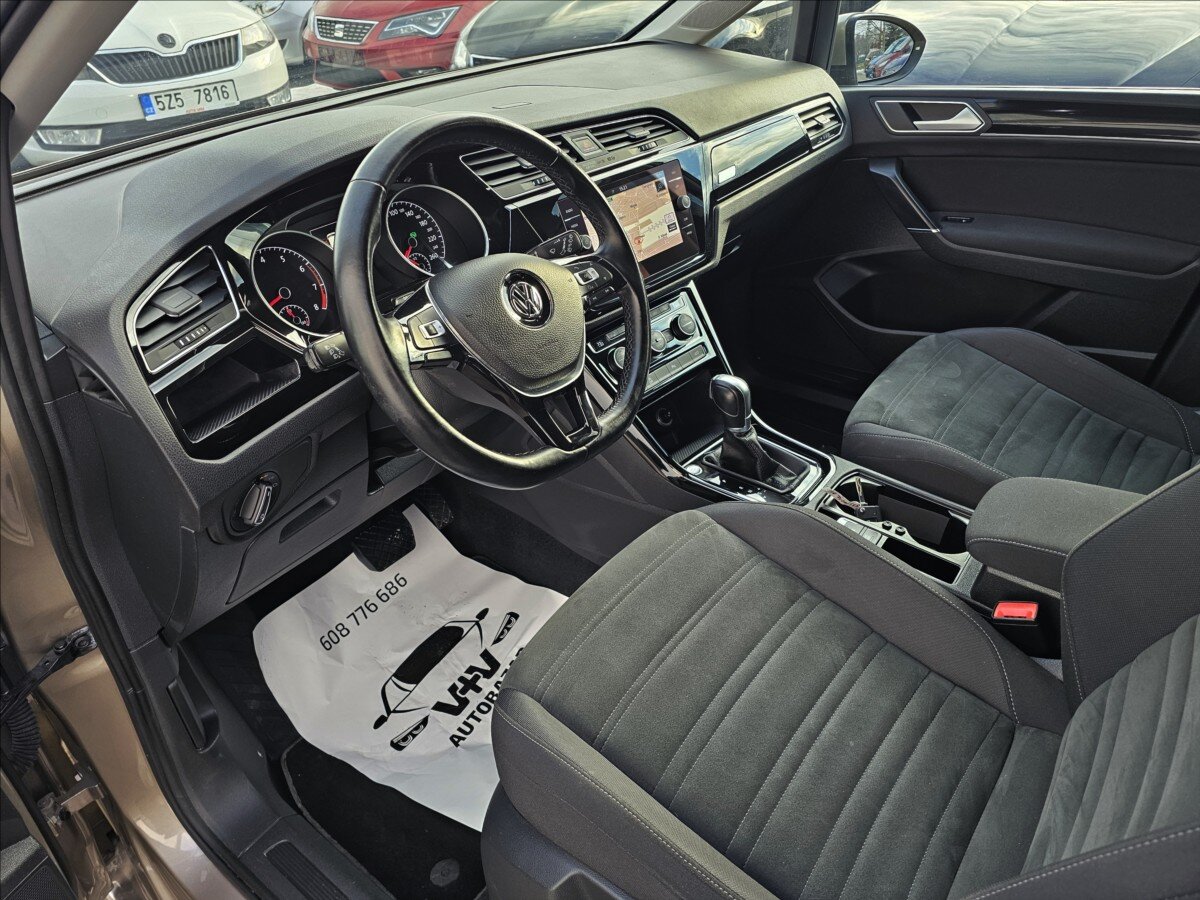 Volkswagen Touran Kombi 1,4 l 110 kw