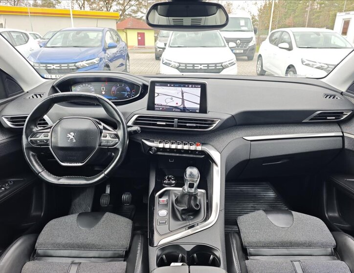 Peugeot 3008 SUV / Terénní 2,0 l 110 kw