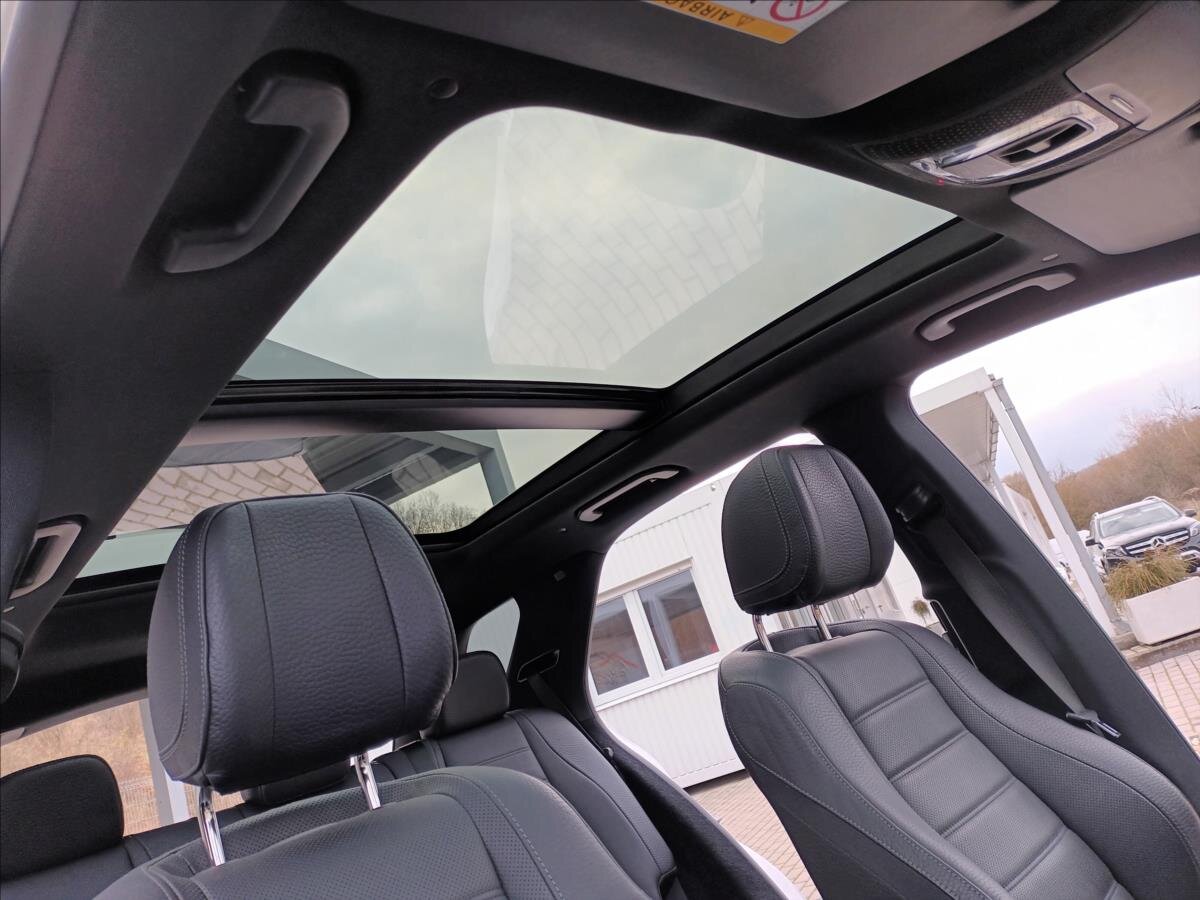 Mercedes-Benz GLE SUV 3,0 l 270 kw