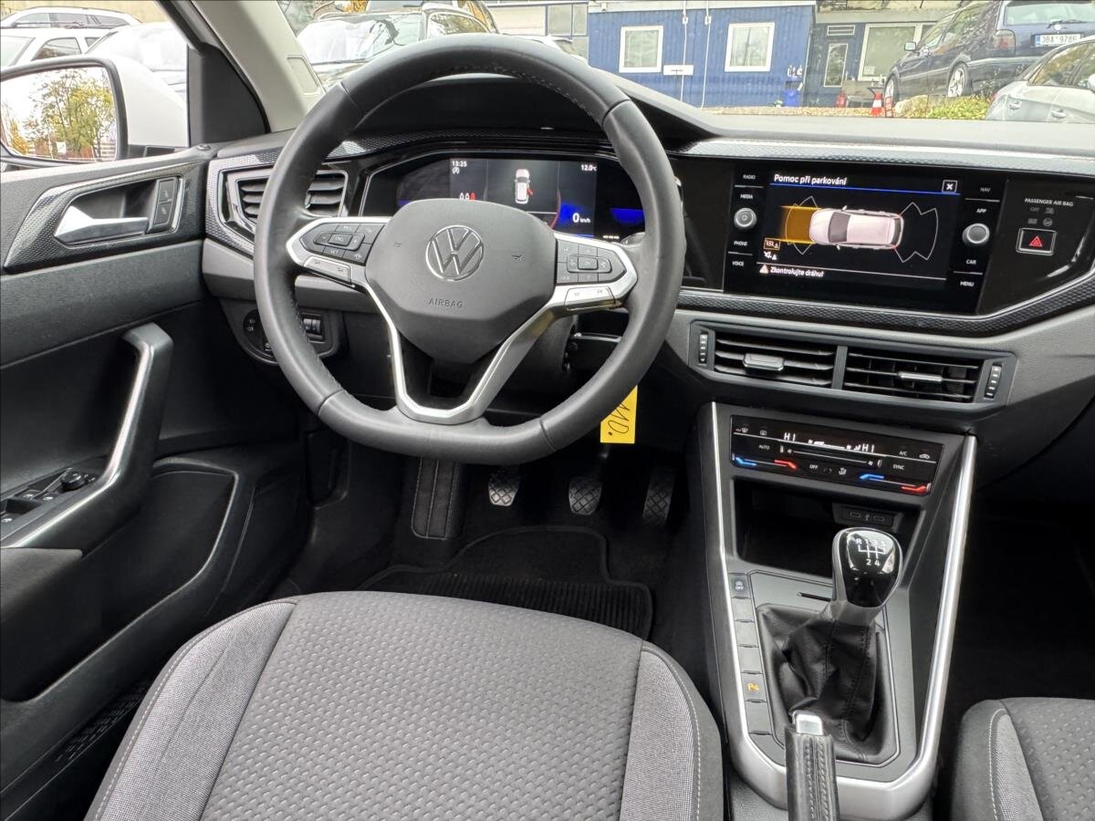 Volkswagen Polo Hatchback 999,0 70 kw