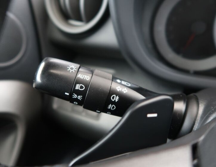 Toyota RAV4 SUV / Terénní 2,0 l 116 kw