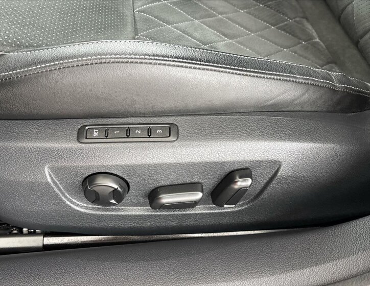 Škoda Superb Kombi 2,0 l 140 kw