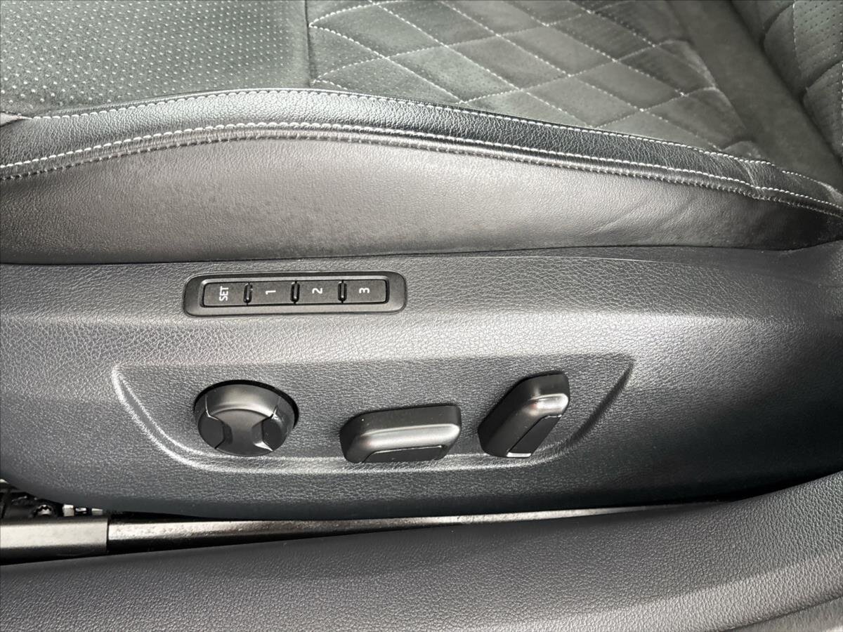 Škoda Superb Kombi 2,0 l 140 kw