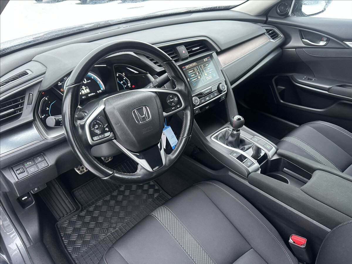 Honda Civic Sedan / Limuzína 1,5 l 134 kw