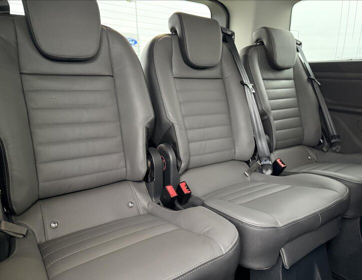 Ford Tourneo Custom MPV 2,0 l 136 kw