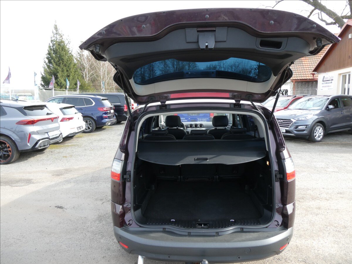 Ford S-MAX MPV 2,0 l 107 kw
