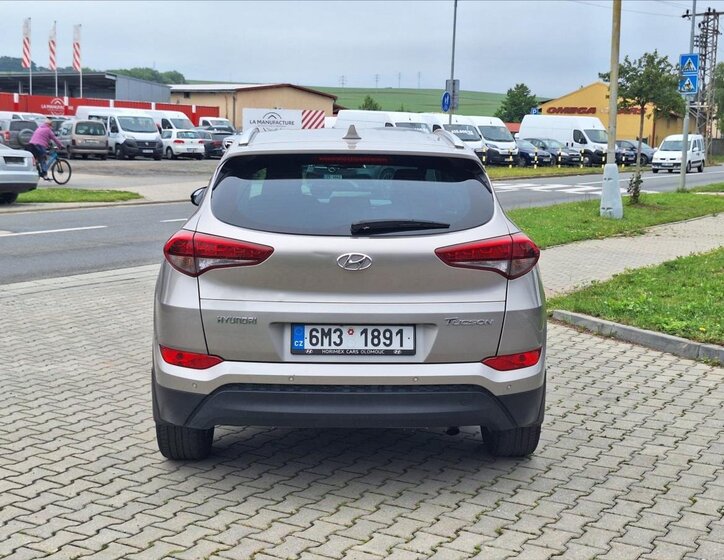 Hyundai Tucson SUV / Terénní 1,6 l 97 kw