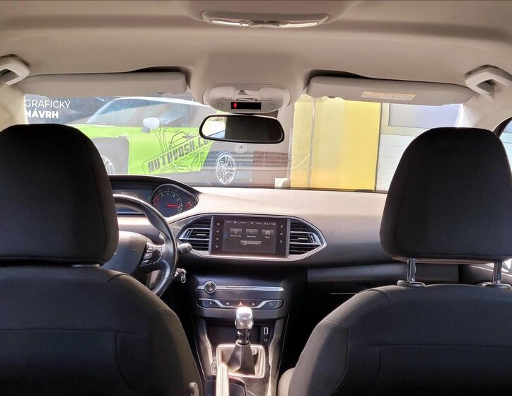 Peugeot 308 Kombi 1,2 l 96 kw