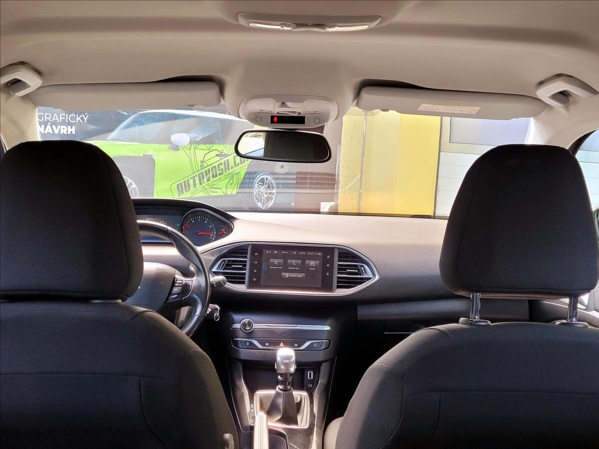 Peugeot 308 Kombi 1,2 l 96 kw