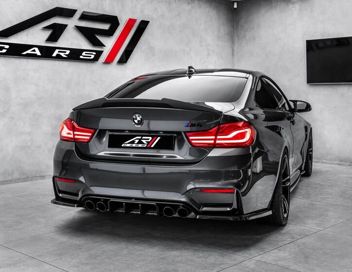 BMW M4 Kupé 3,0 l 331 kw