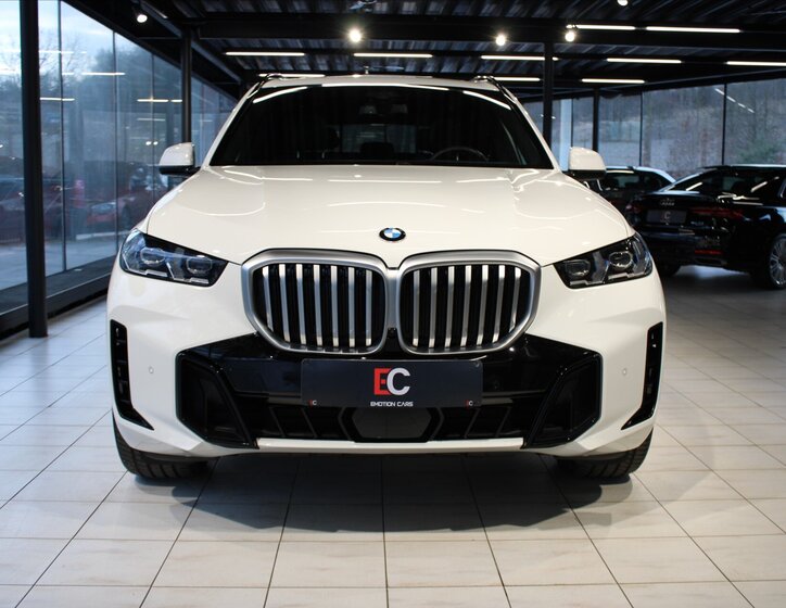 BMW X5 Kombi 3,0 l 210 kw