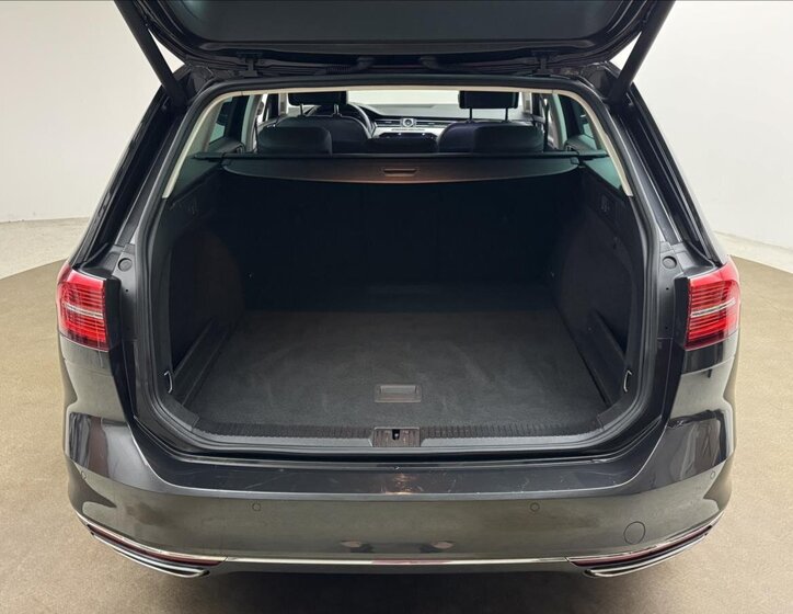 Volkswagen Passat Kombi 2,0 l 110 kw