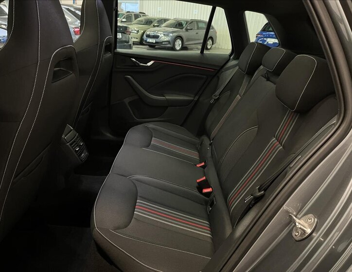 Škoda Kamiq SUV 999,0 85 kw