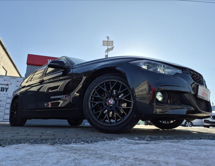 BMW Řada 3 Kombi 2,0 l 140 kw