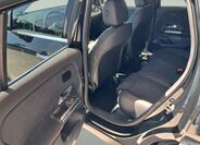 Mercedes-Benz GLA 13