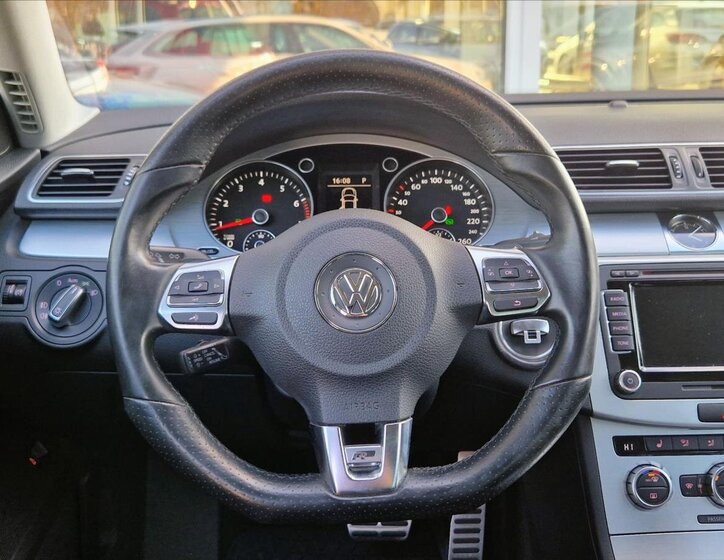 Volkswagen Passat Kombi 2,0 l 155 kw