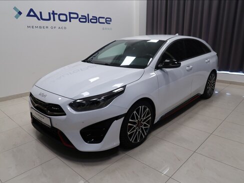 KIA ProCeed Kombi 1,6 l 150 kw