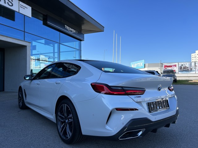 BMW Řada 8
