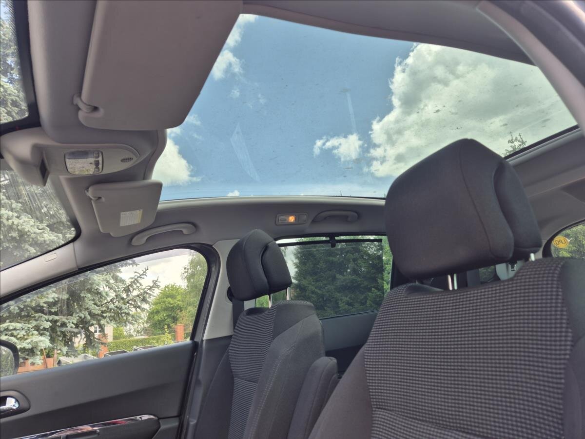 Peugeot 5008 Kombi 1,6 l 115 kw