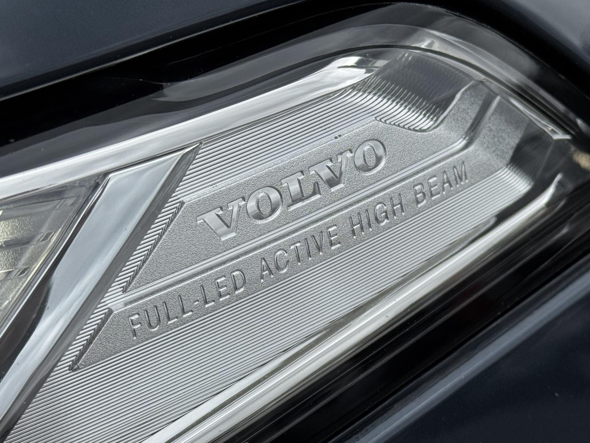 Volvo XC90 SUV / Terénní 2,0 l 173 kw