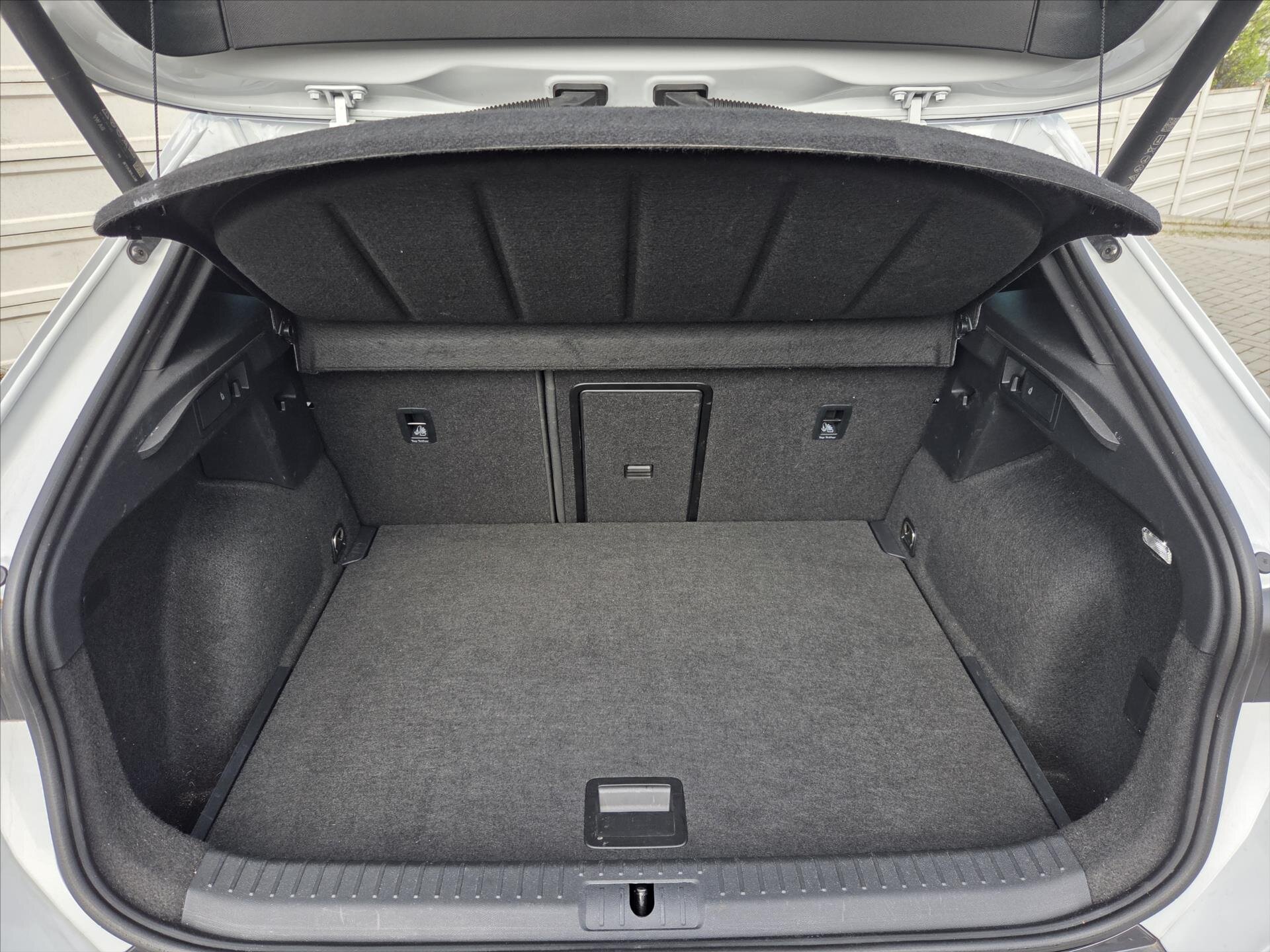 Cupra Formentor SUV / Terénní 2,0 l 140 kw