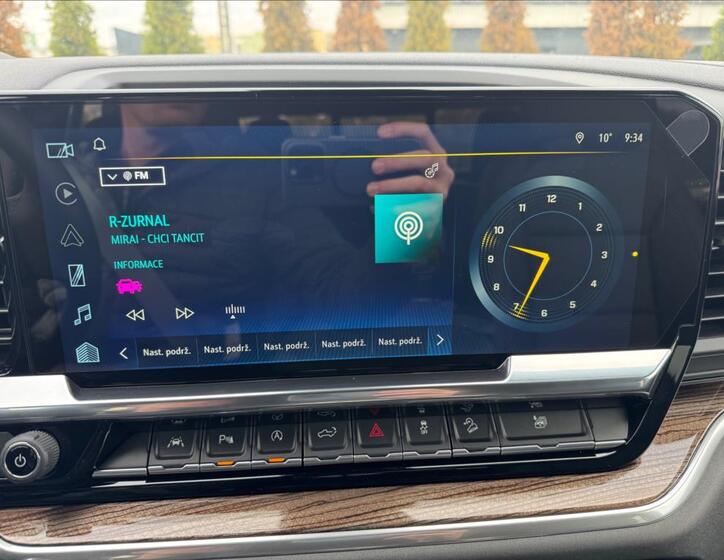 Chevrolet Silverado 18