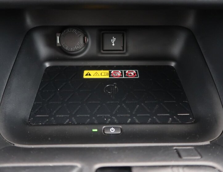 Toyota RAV4 SUV 2,5 l 131 kw