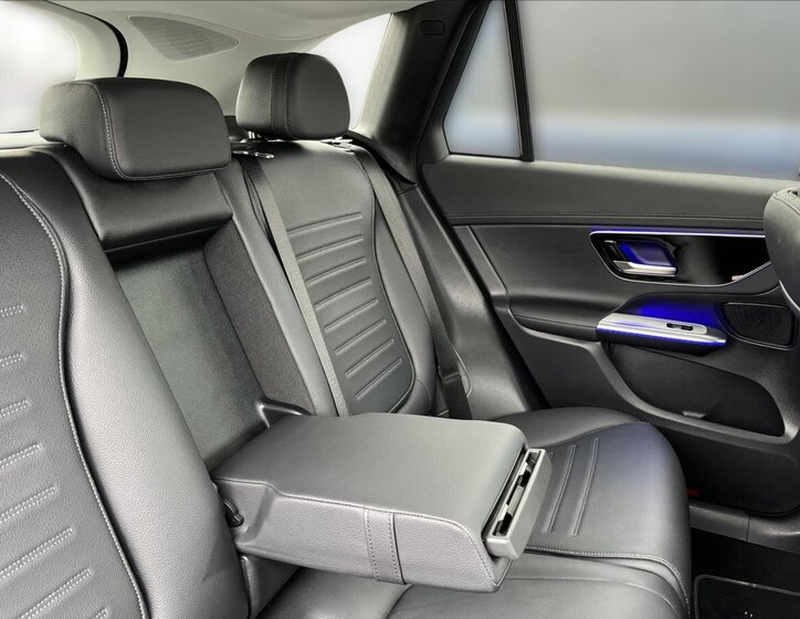 Mercedes-Benz GLC SUV 2,0 l 145 kw