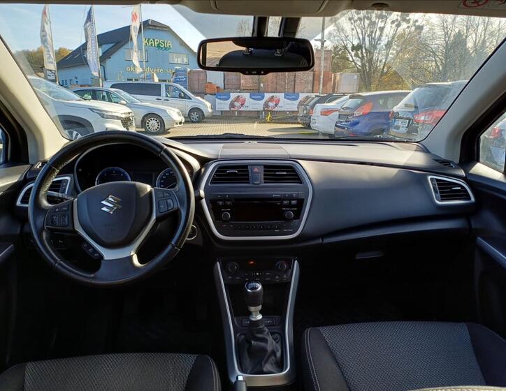 Suzuki SX4 S-Cross 9